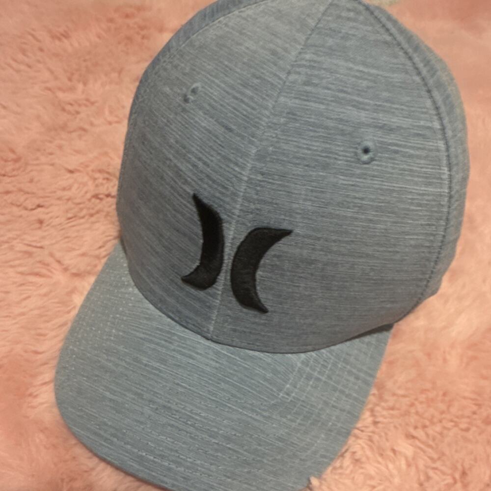 Hurley Flexfit Stretch Baseball Cap Gray S-M Men's Sports Hat